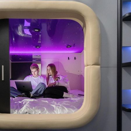 Capsule Hotel Constellation 91 Lviv Exterior photo
